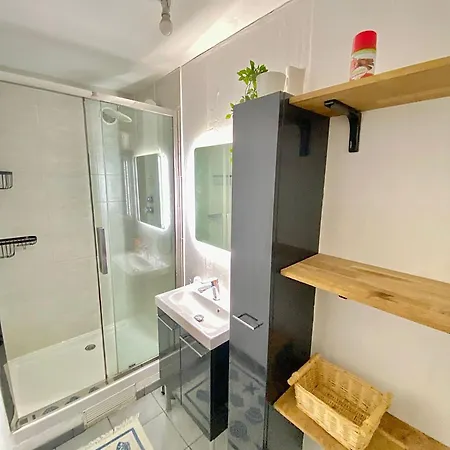 Grand Duplex, Centre, Parking, 4 Ch, Lingerie - 7 Pers Apartment Rouen